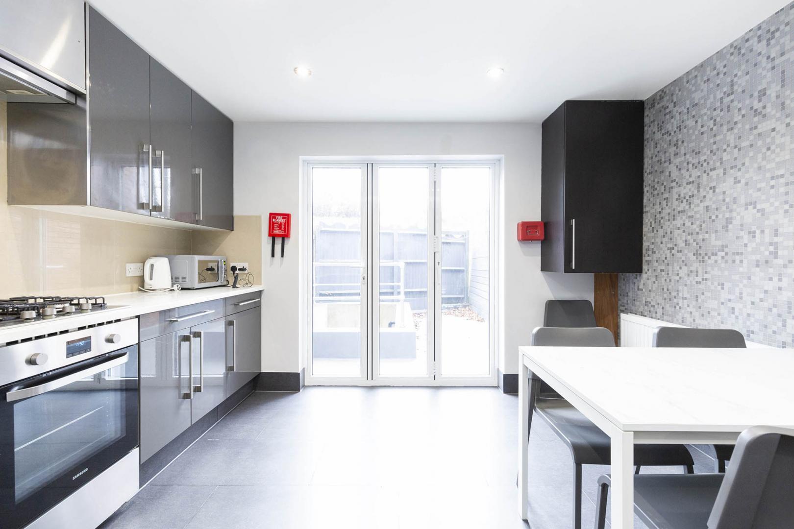 Stunning Sharers House Burnley Road, Dollis Hill